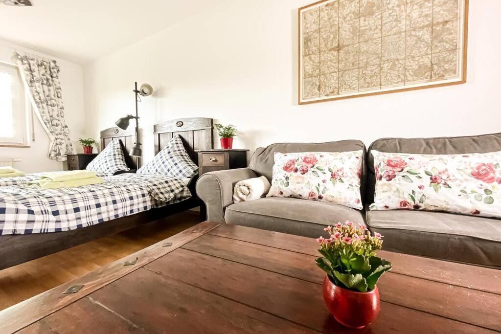 לייפציג Apartment Am Auensee Mit Grosser Terrasse & Privat-Parkplatz מראה חיצוני תמונה