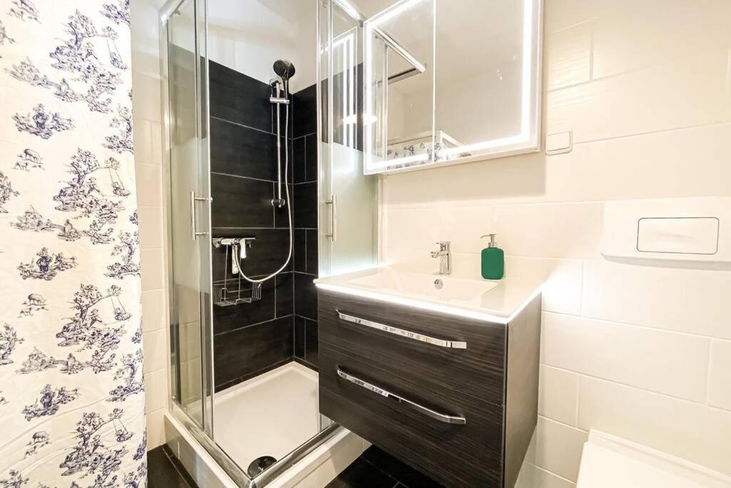 לייפציג Apartment Am Auensee Mit Grosser Terrasse & Privat-Parkplatz מראה חיצוני תמונה